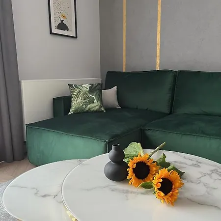 Apartment Feel At Teczowa Halo *