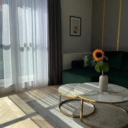 Feel At Teczowa Halo Apartment