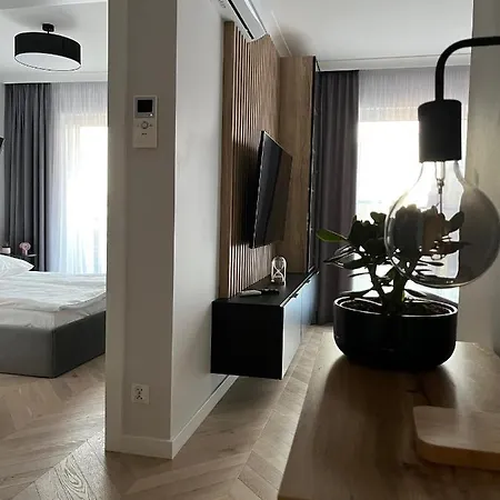 Feel At Teczowa Halo Apartment