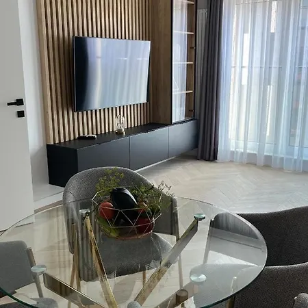 Feel At Teczowa Halo Apartment